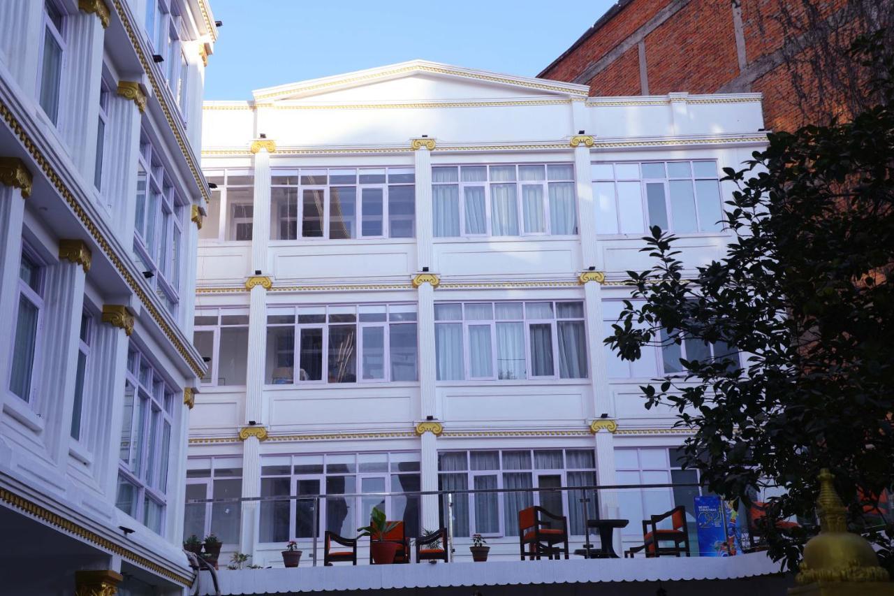 Durbar Hotel & Residence Kathmandu Esterno foto