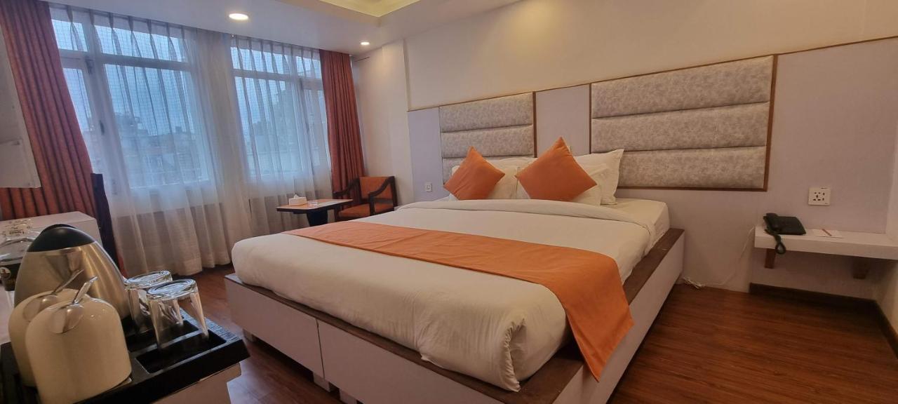 Durbar Hotel & Residence Kathmandu Esterno foto