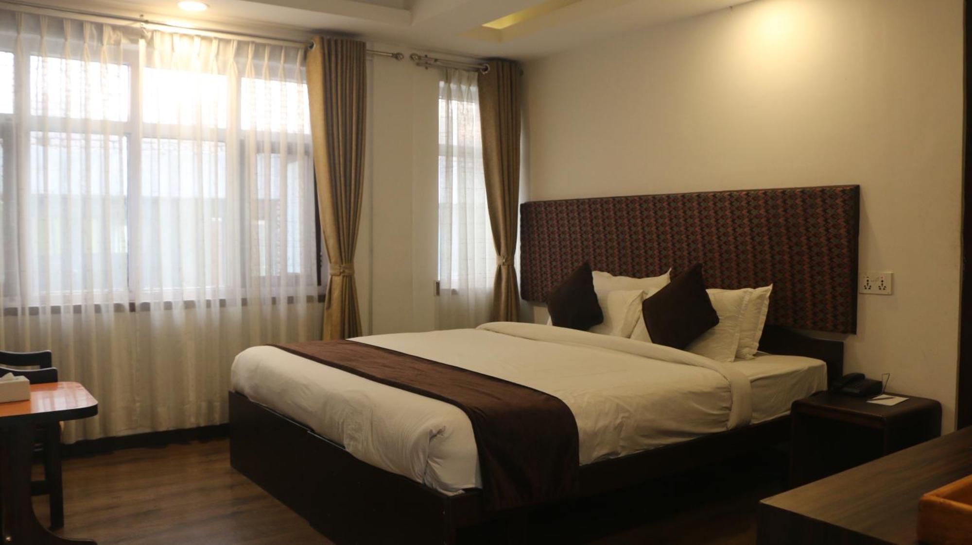 Durbar Hotel & Residence Kathmandu Esterno foto