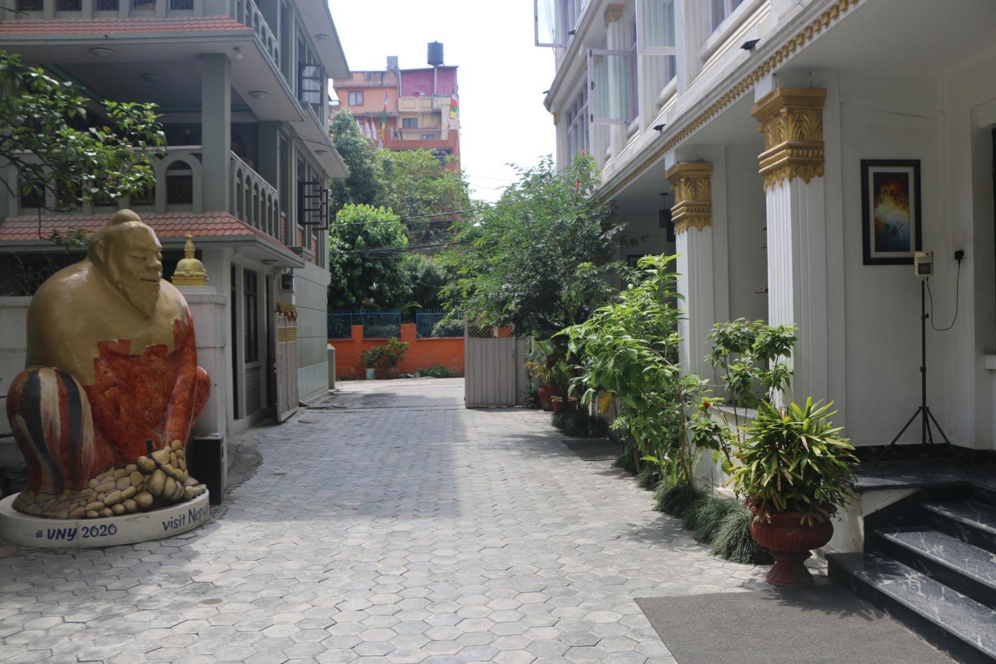 Durbar Hotel & Residence Kathmandu Esterno foto